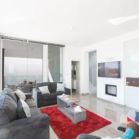 Olive Loux,brand New, Exquisite 5bdr With Pool,close To The Вилла Протарас